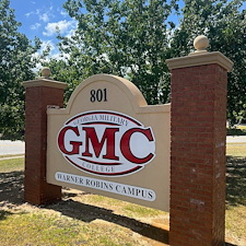 Beautiful-Sign-Cleaning-for-GMC 3