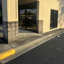 Top-Quality-Store-Front-Cleaning-Performed-in-Eastman-Ga 0