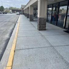 Top-Quality-Store-Front-Cleaning-Performed-in-Eastman-Ga 9